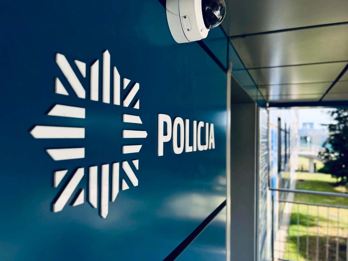 Przyjechał do komendy pod wpływem alkoholu. Policjanci sprawdzili, czym przyjechał